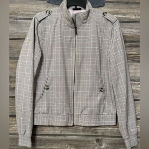 casall woman’s jacket size large